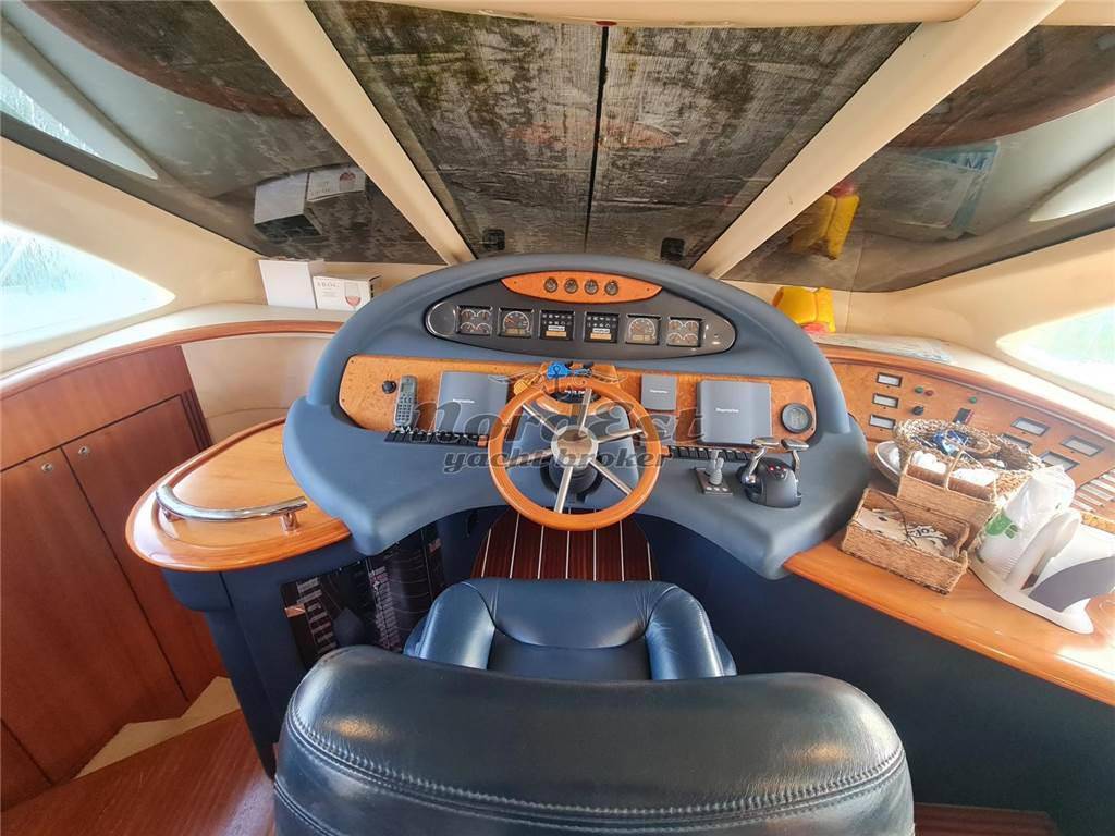 Azimut 55 fly