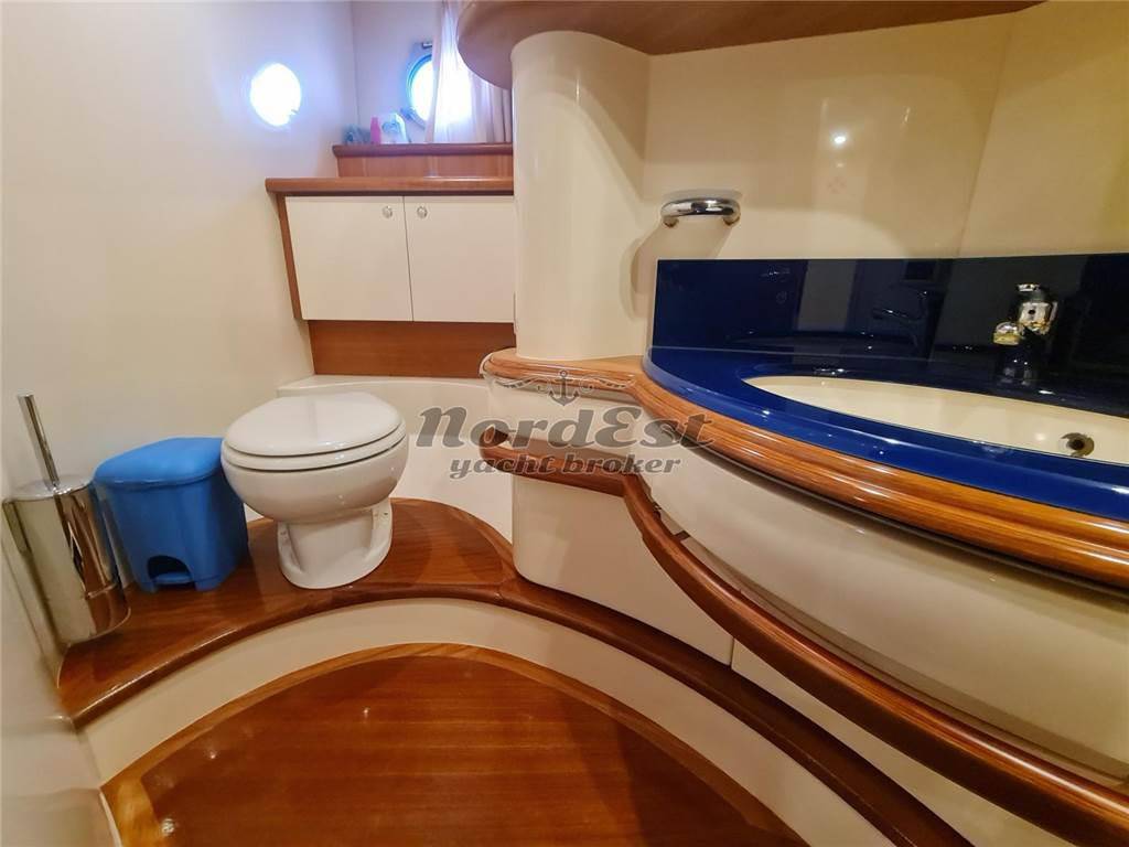 Azimut 55 fly