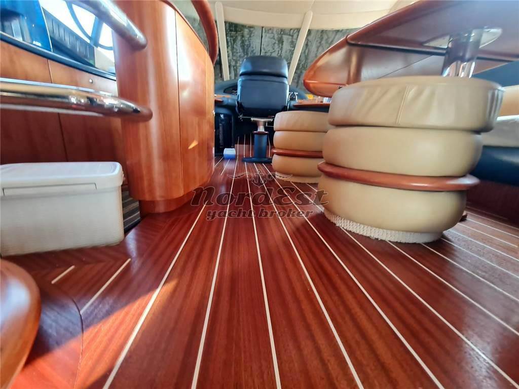 Azimut 55 fly