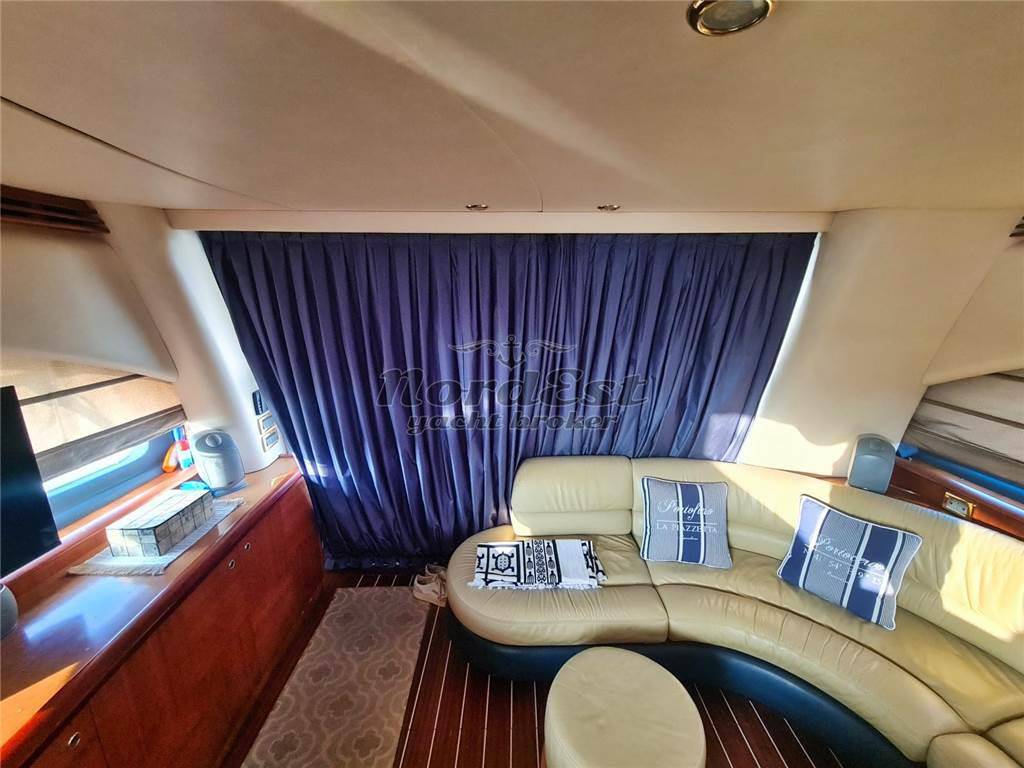 Azimut 55 fly