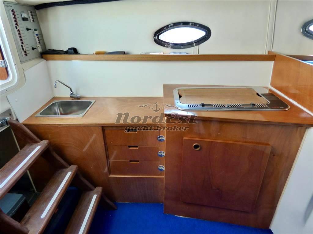 Starlight wide track Fisherman 27 (diesel)