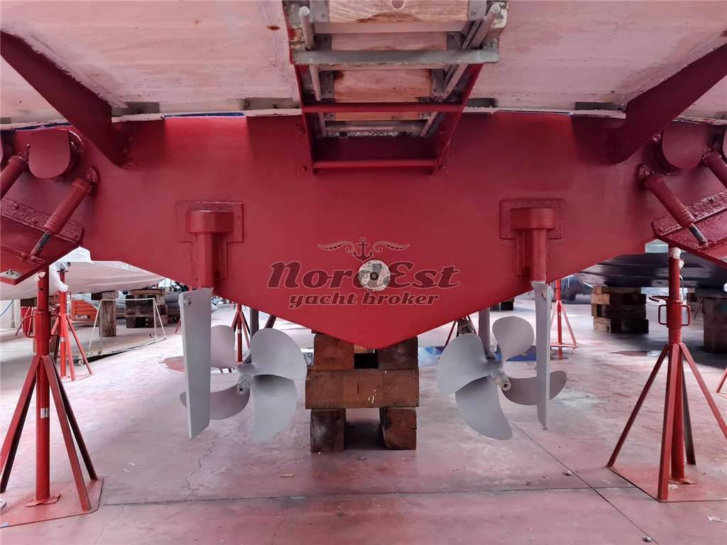Cantieri estensi Goldstar 360 fly