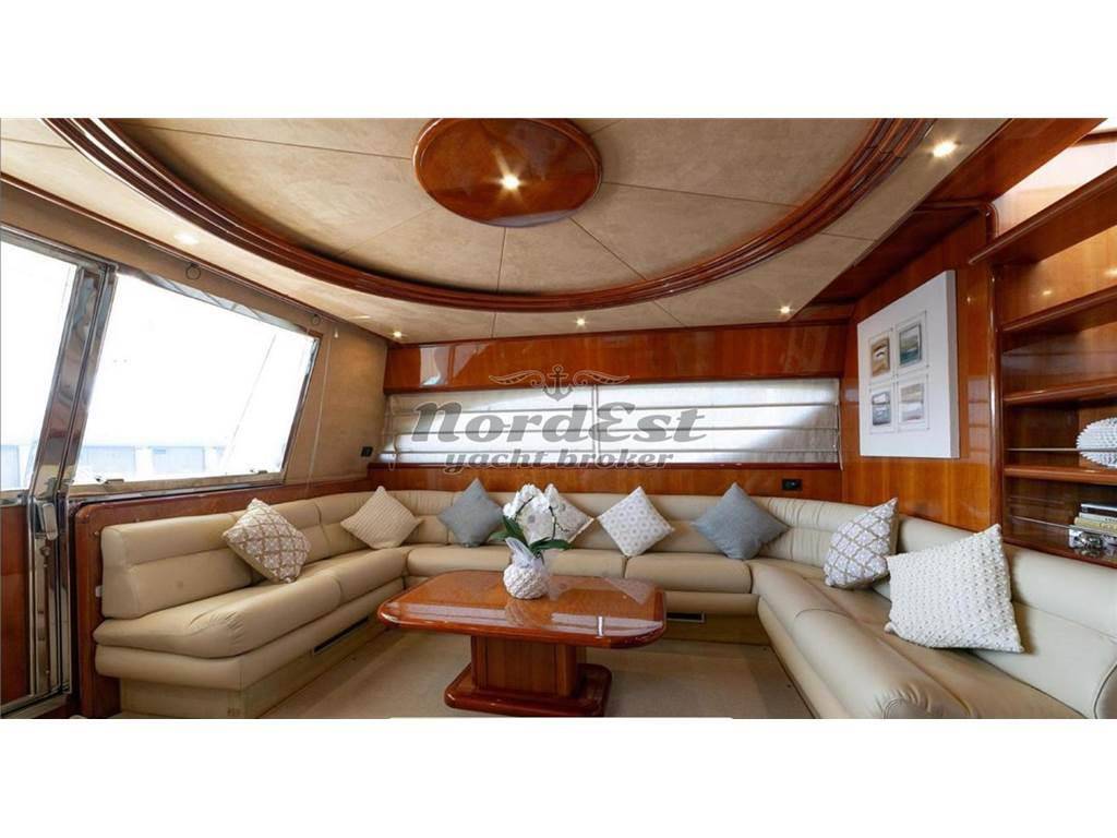 Ferretti 72