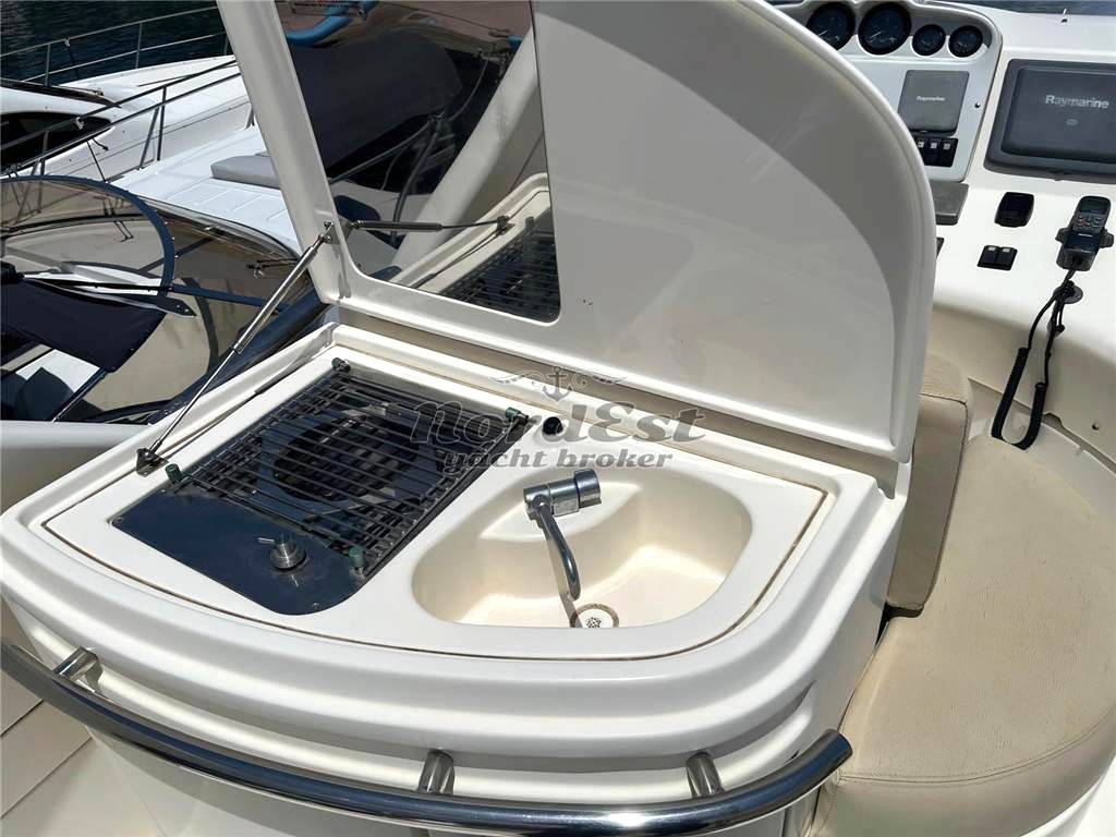 Azimut 50 fly
