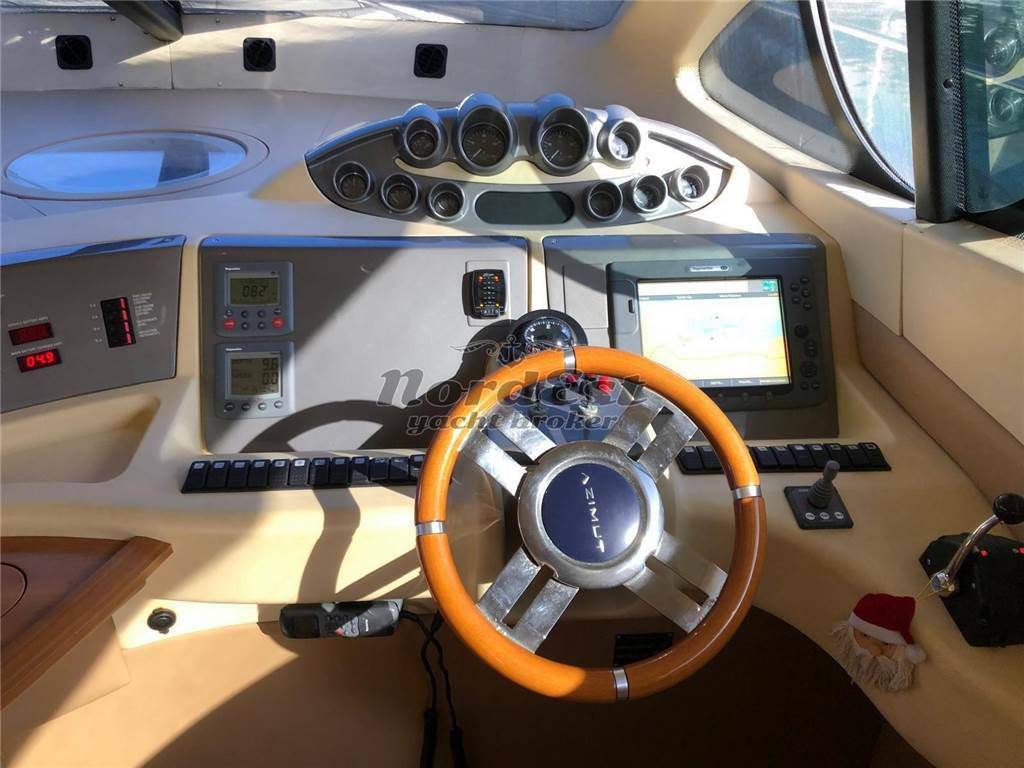 Azimut 50 fly