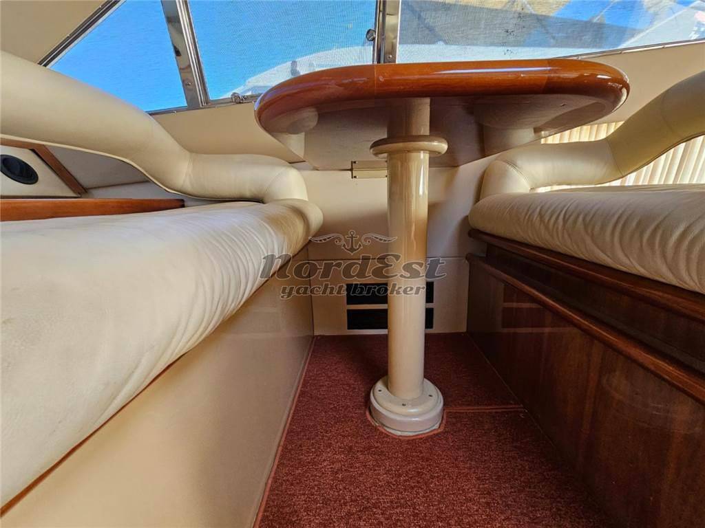 Ferretti 46