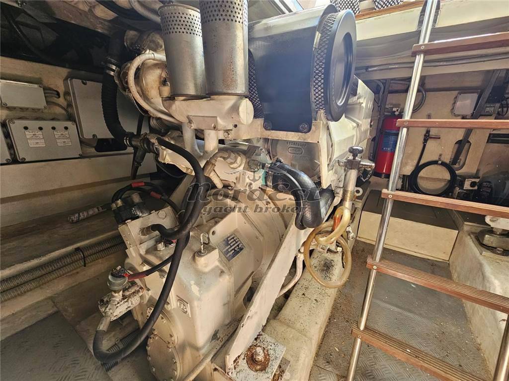 Ferretti 46