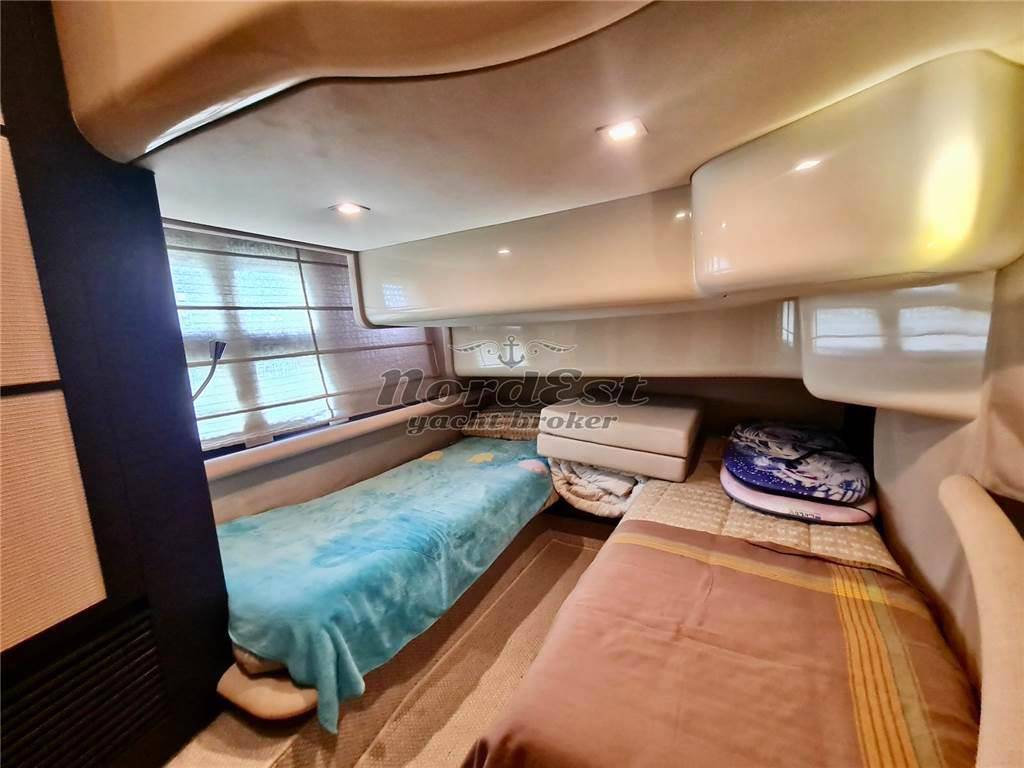 Azimut 43s