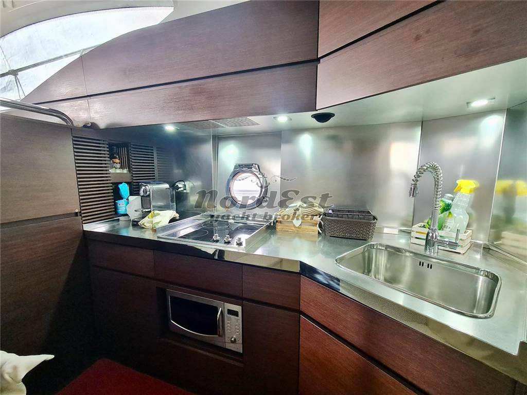 Azimut 43s