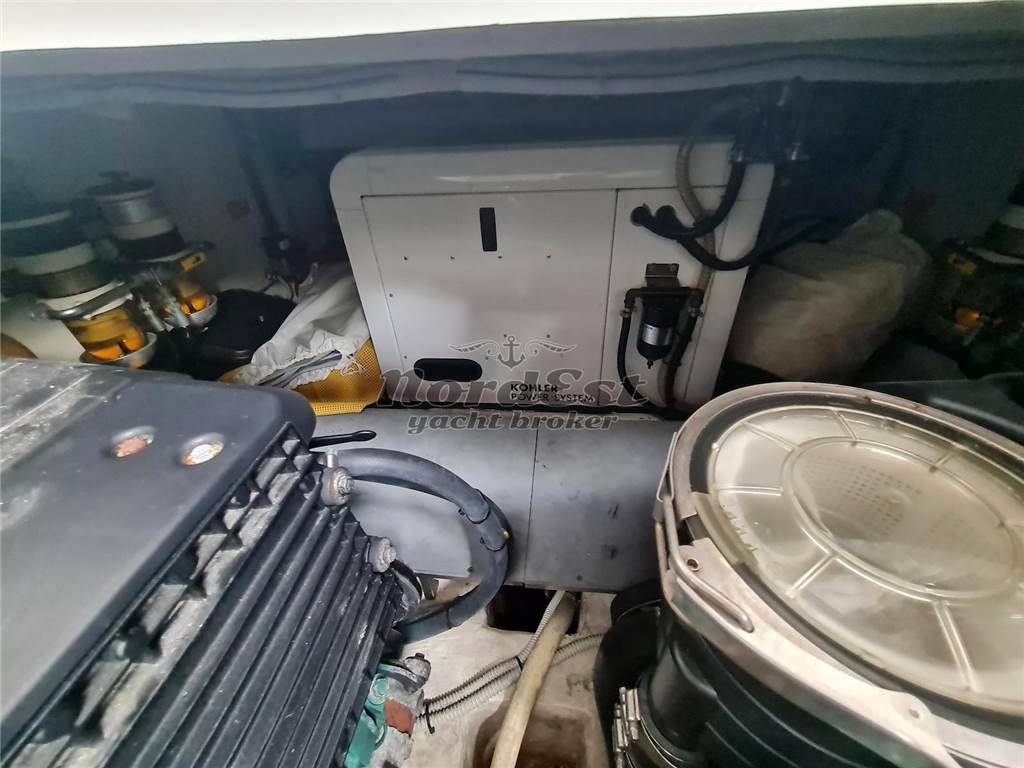 Azimut 43s
