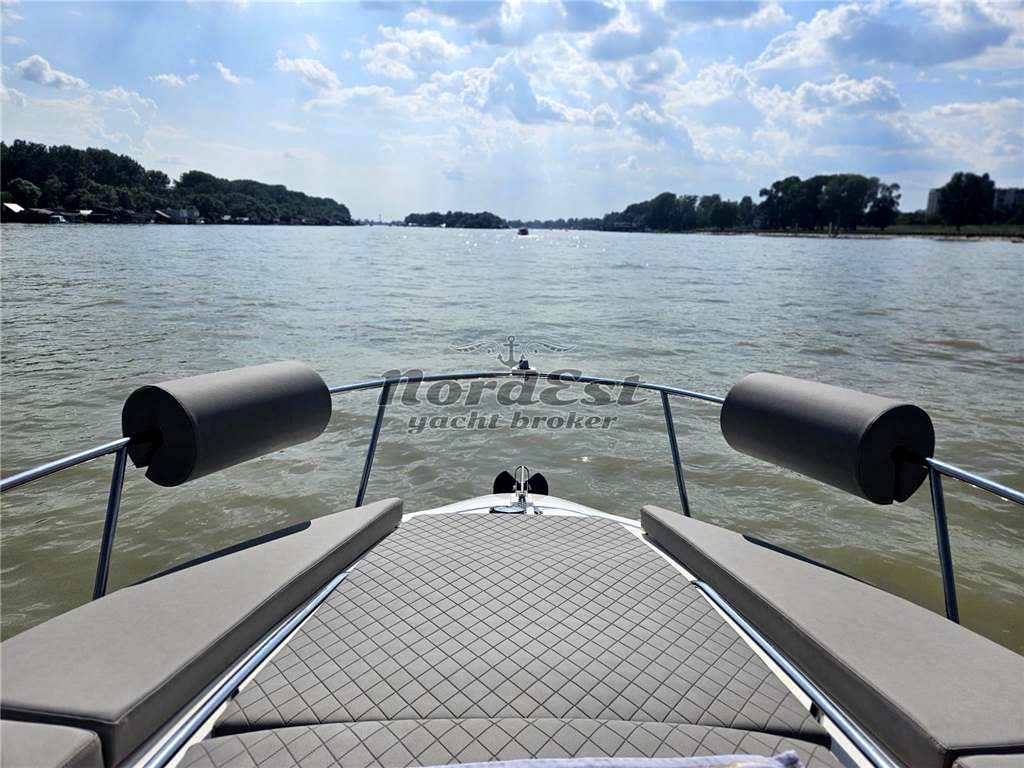 Chaparral Signature 270 (volvo penta d4 300)