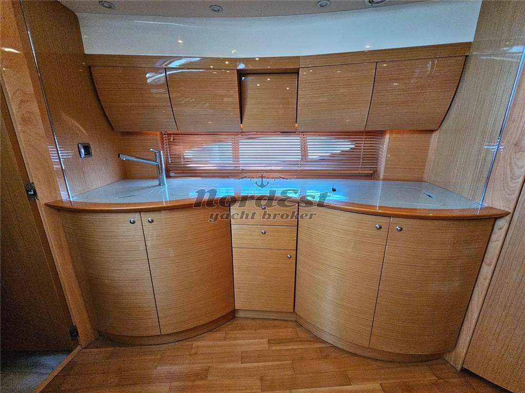 Atlantis 47 ht hard top