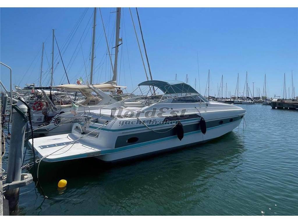 Pershing 40 open