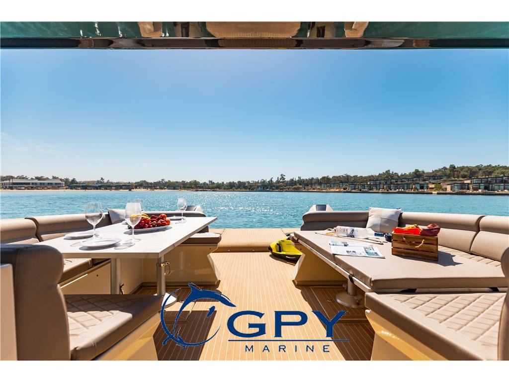 Tesoro yacht Cat 38