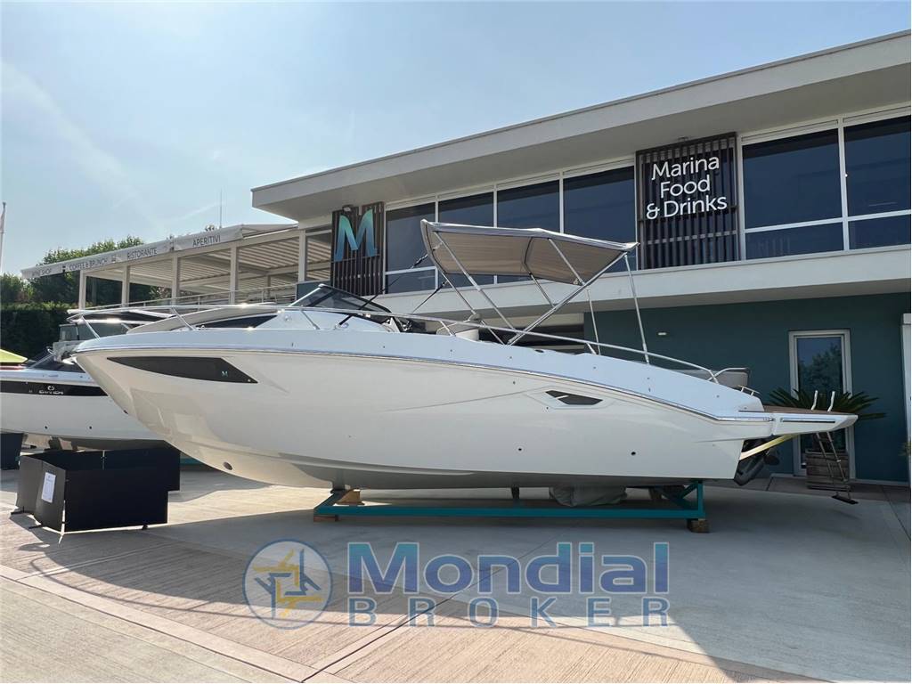 Cranchi yachts E30 endurance