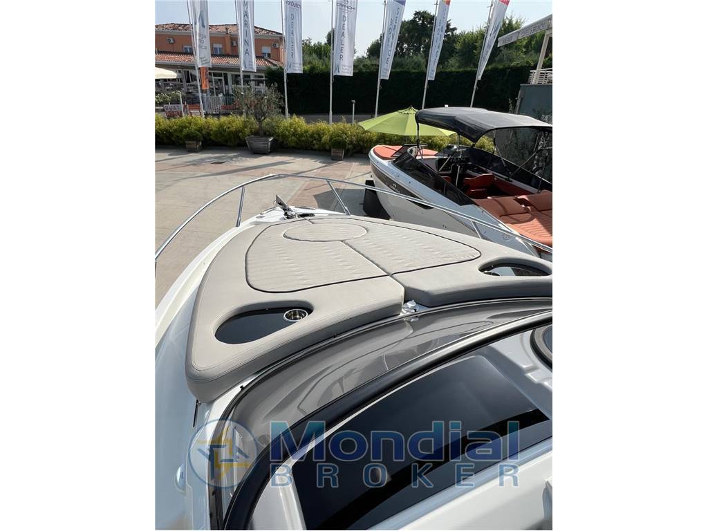 Cranchi yachts E30 endurance