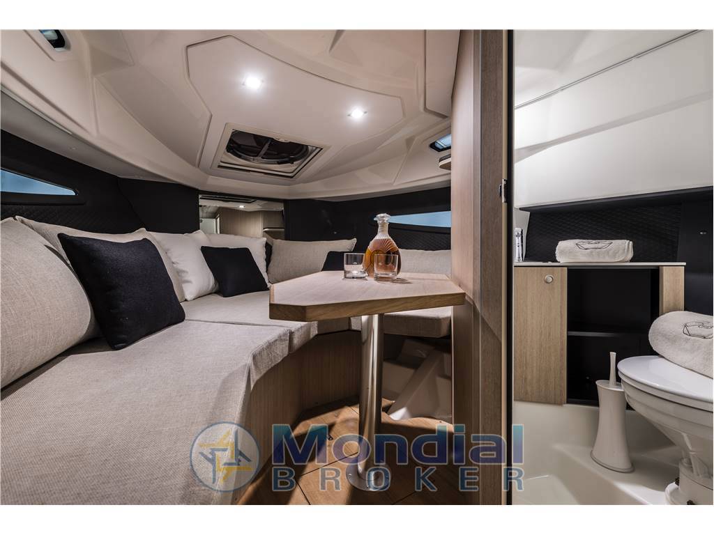 Cranchi yachts E30 endurance