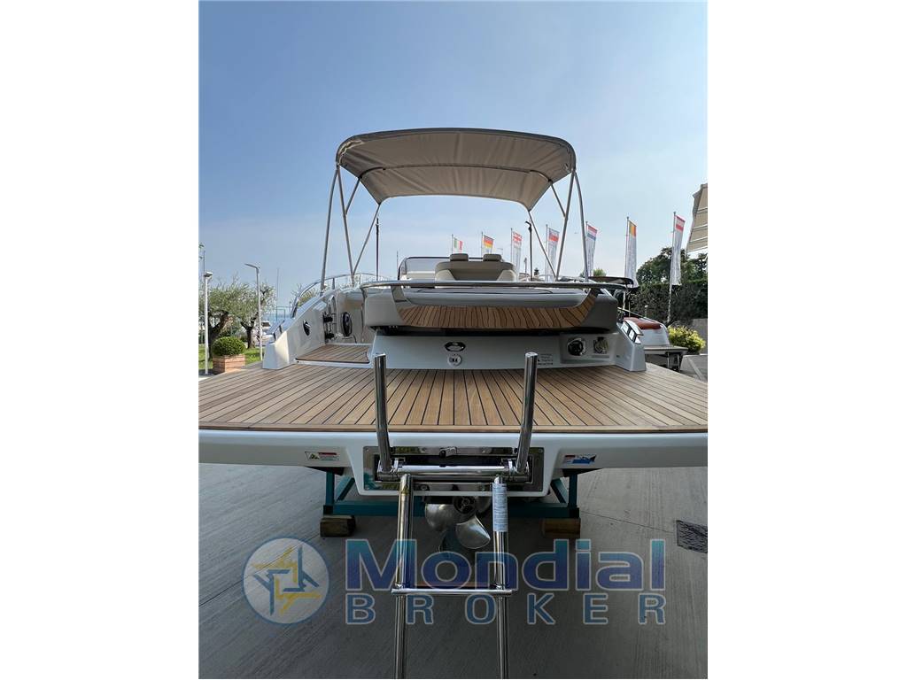 Cranchi yachts E30 endurance