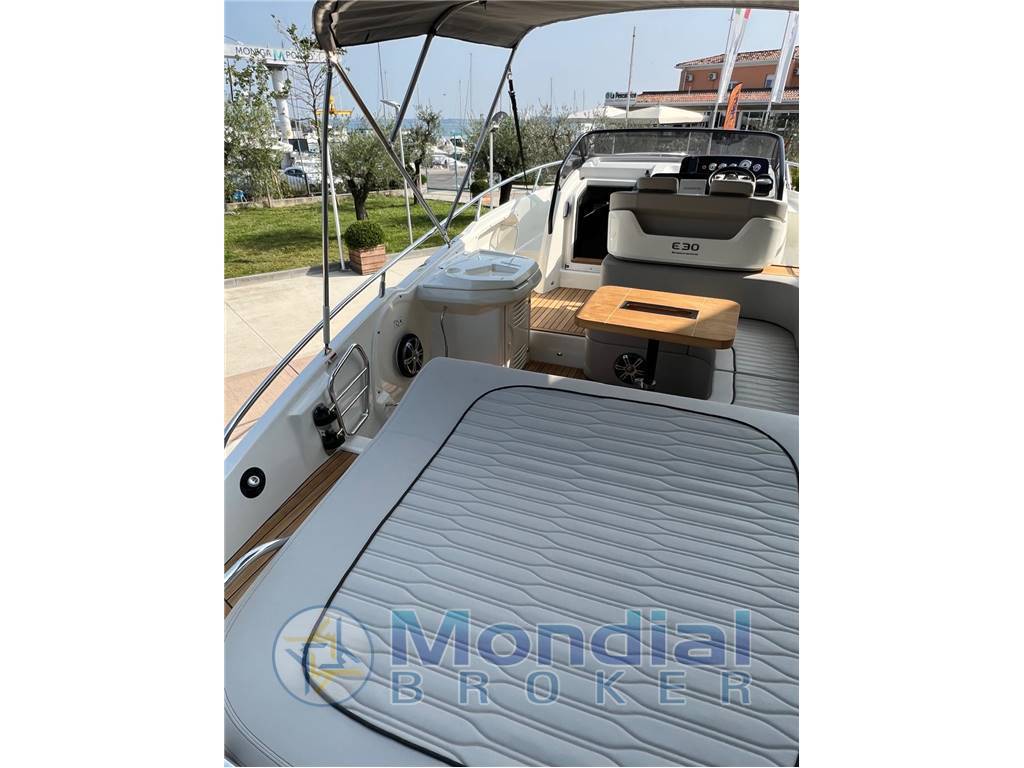 Cranchi yachts E30 endurance