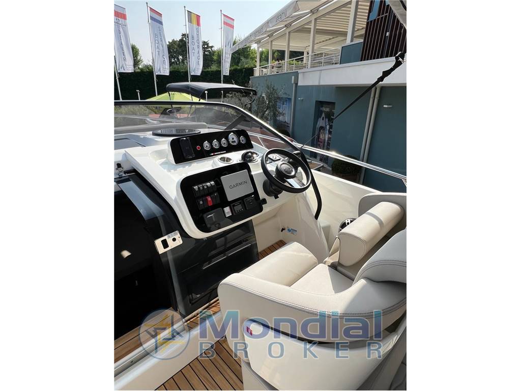 Cranchi yachts E30 endurance