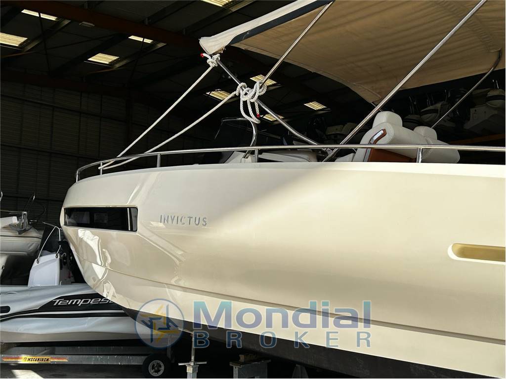 Invictus 280 gt