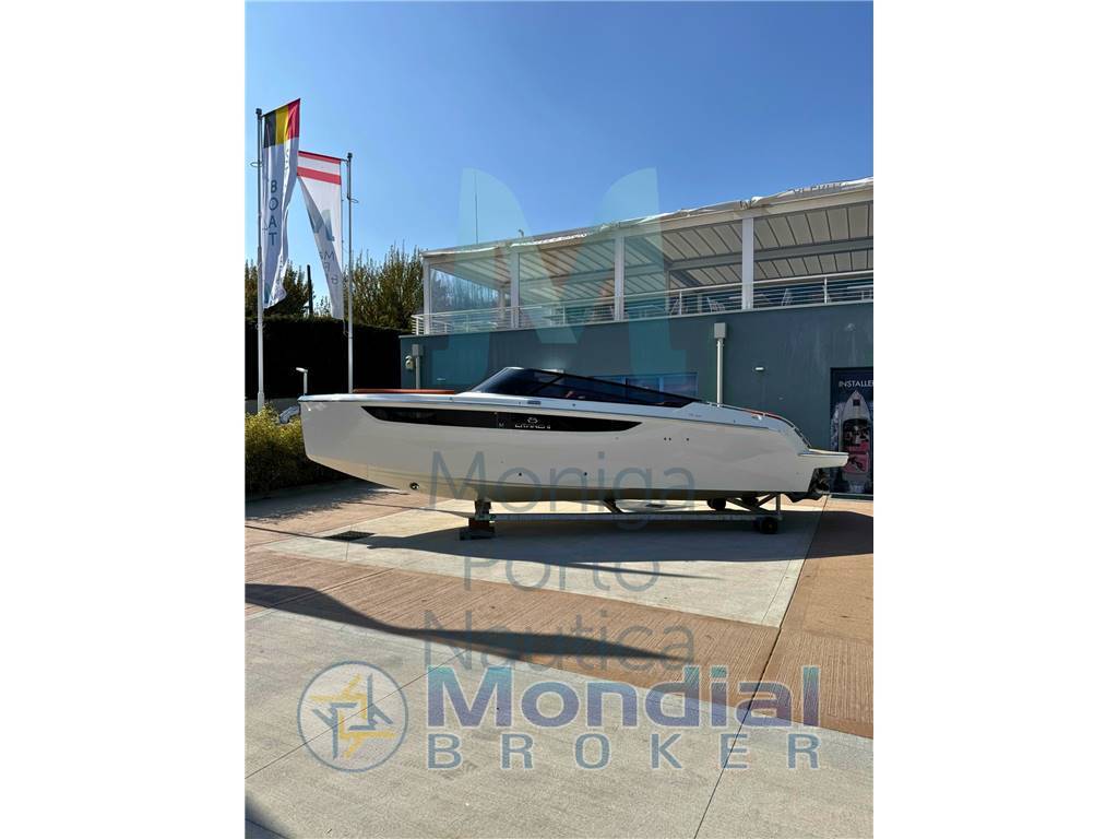 Cranchi yachts E26 classic