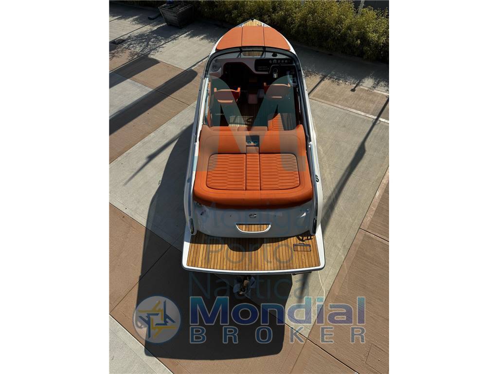 Cranchi yachts E26 classic