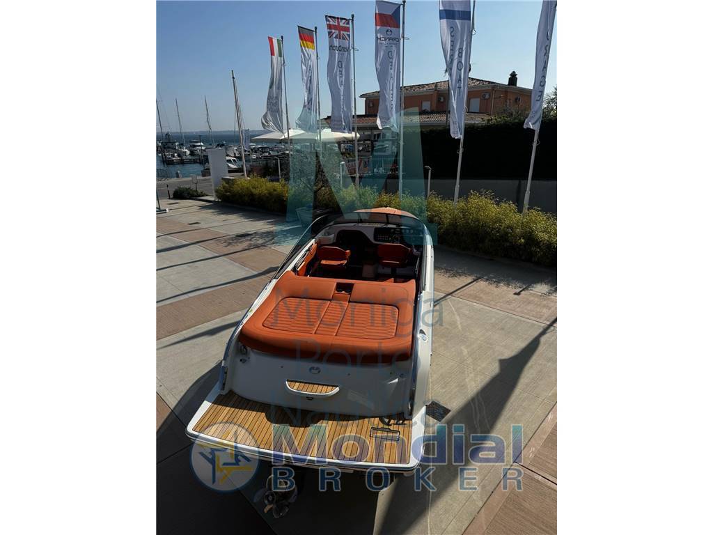 Cranchi yachts E26 classic