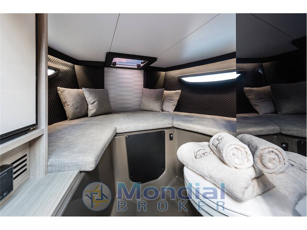 Cranchi yachts E26 classic