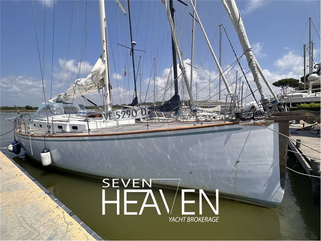 Privilege 50 romani design