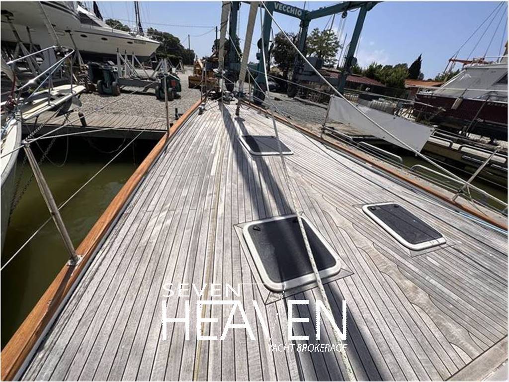 Privilege 50 romani design