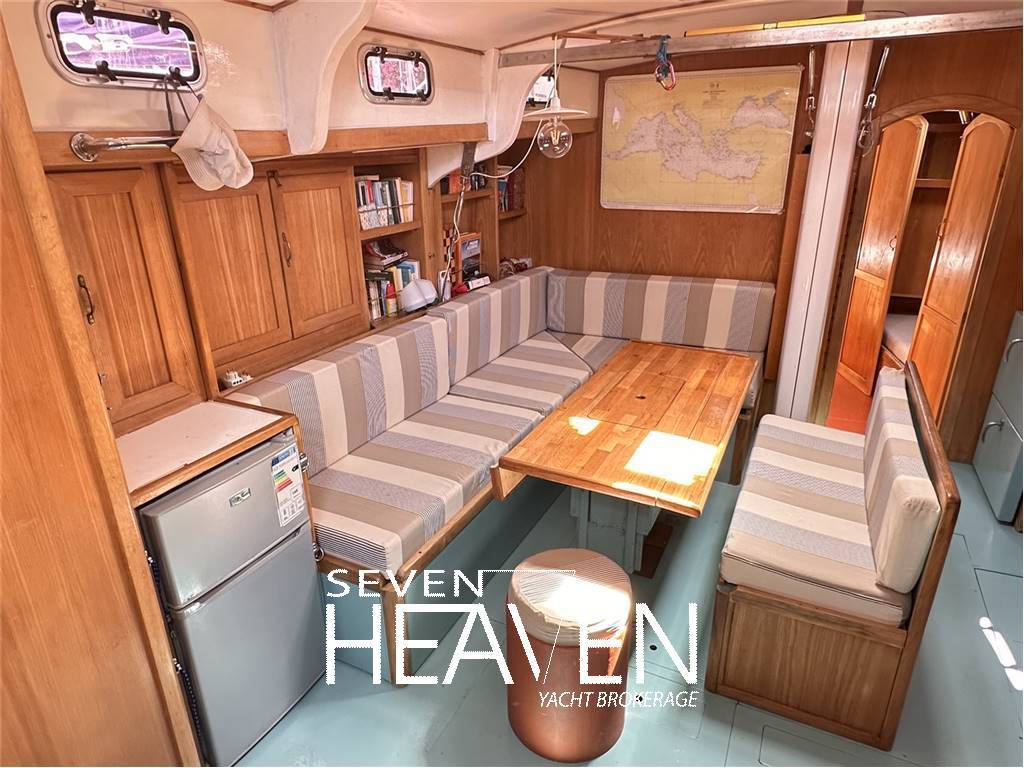 Privilege 50 romani design