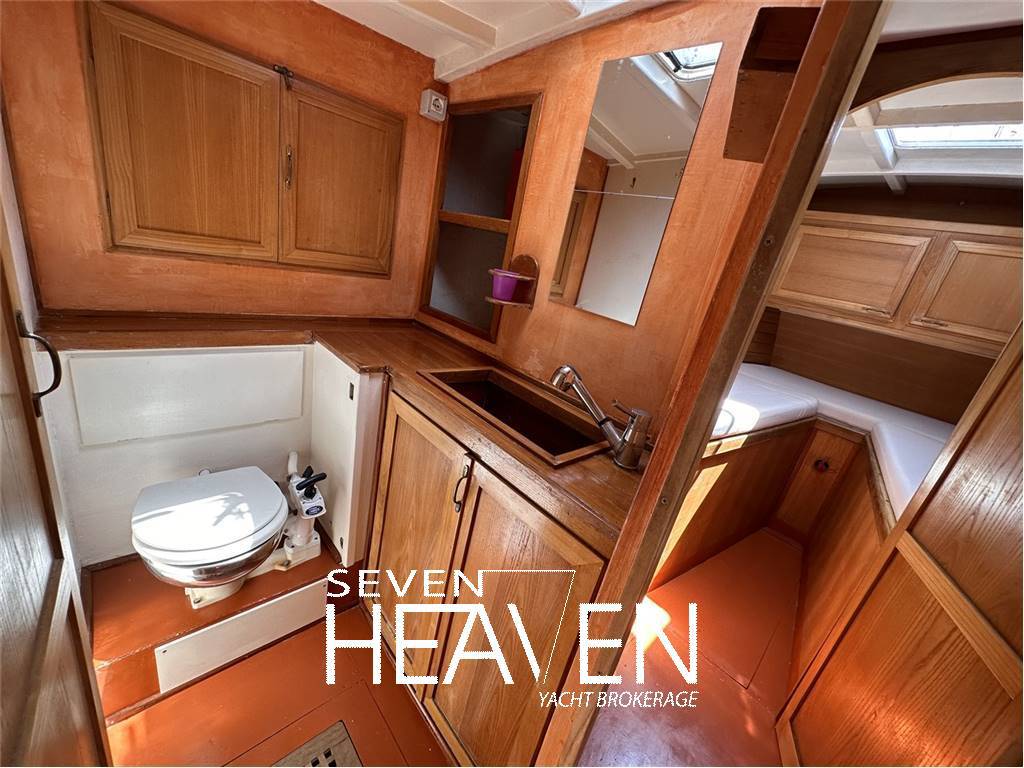 Privilege 50 romani design