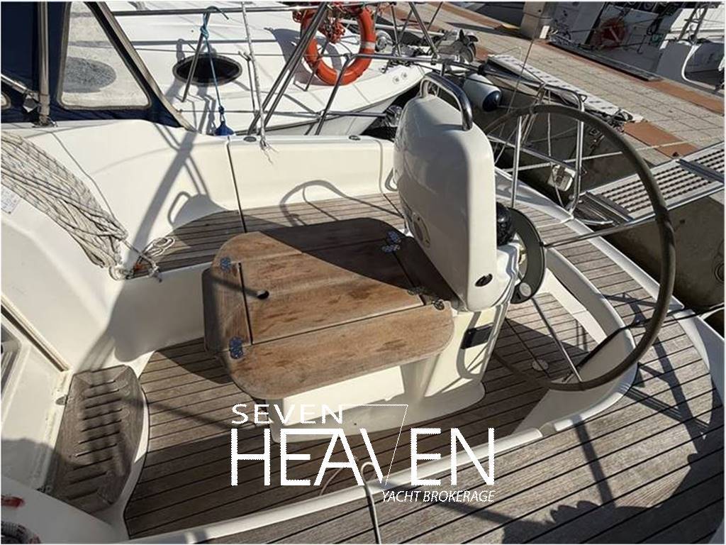 Bavaria 30 cruiser