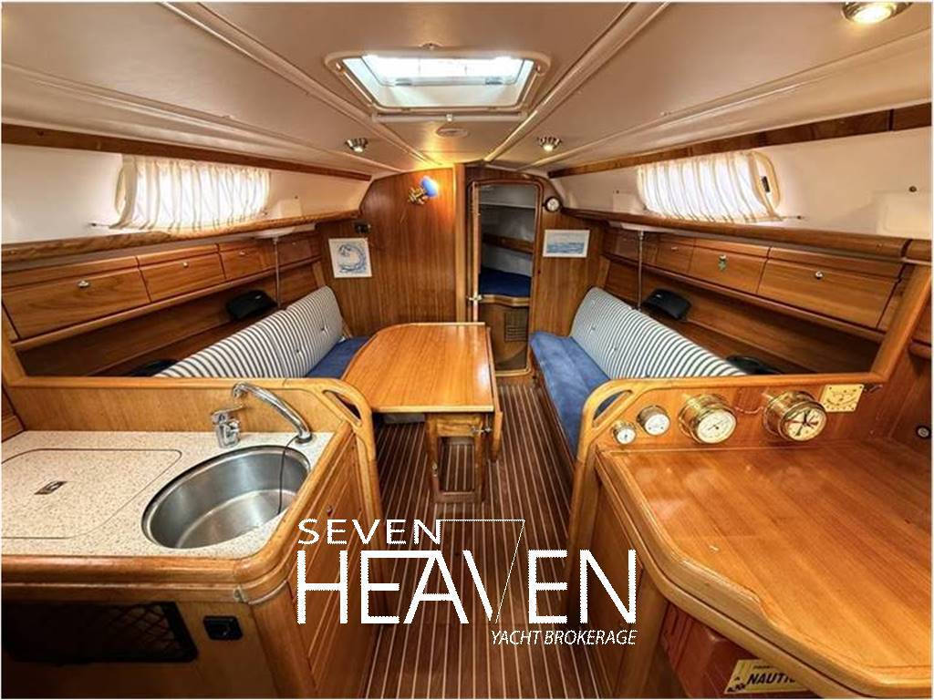 Bavaria 30 cruiser