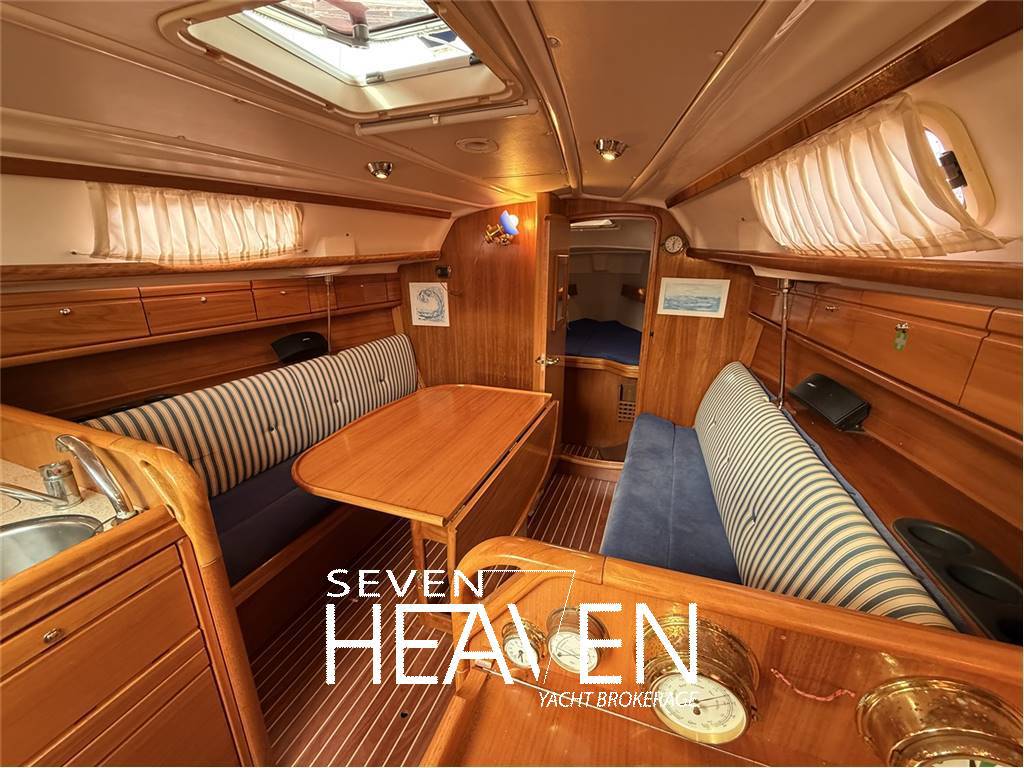 Bavaria 30 cruiser