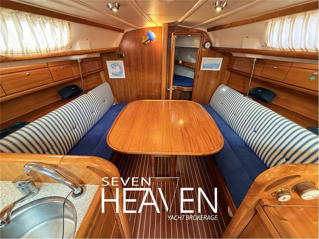 Bavaria 30 cruiser