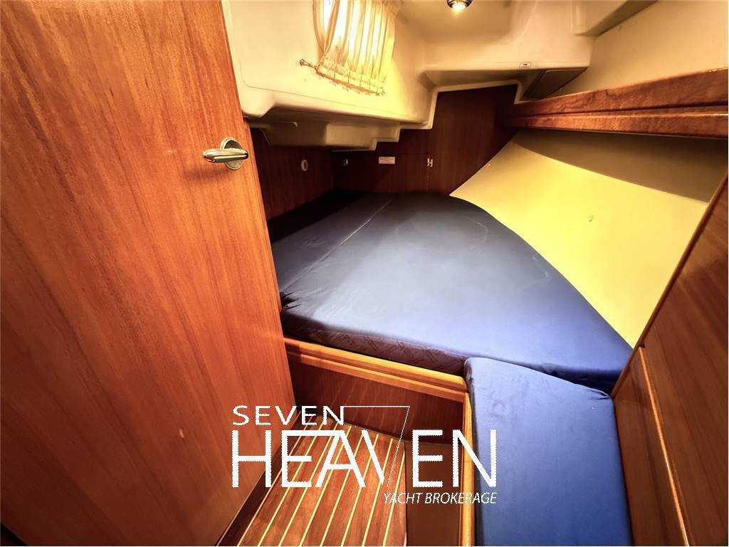Bavaria 30 cruiser