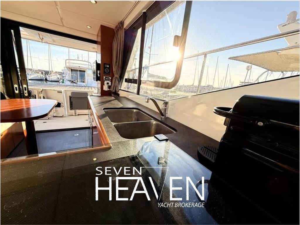 Beneteau Swift trawler 30
