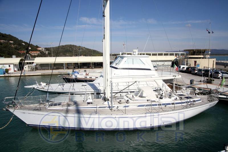 Nautor Swan 61