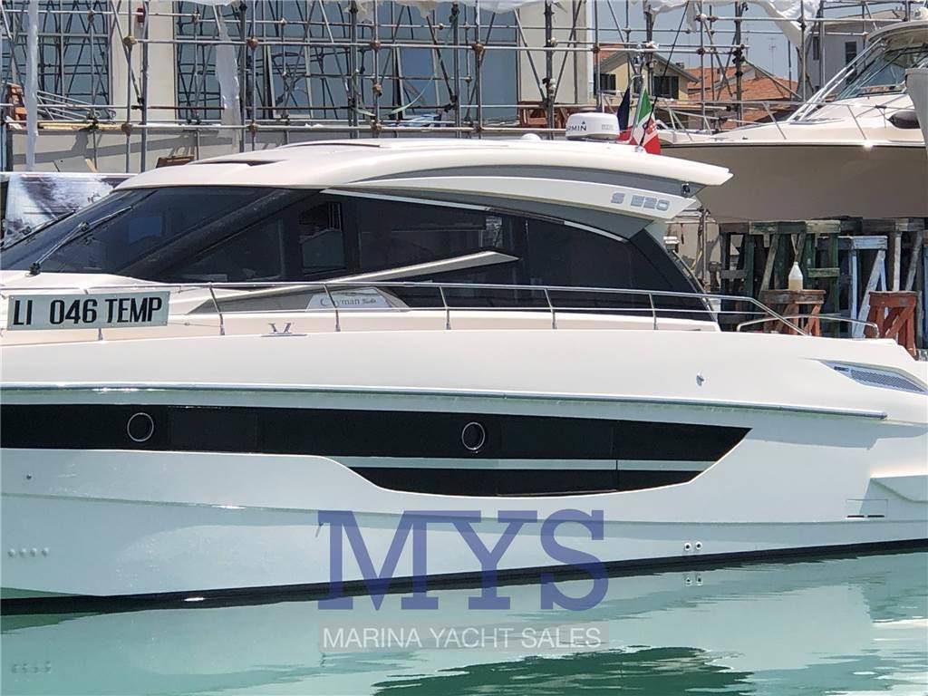 Cayman yachts S520 new