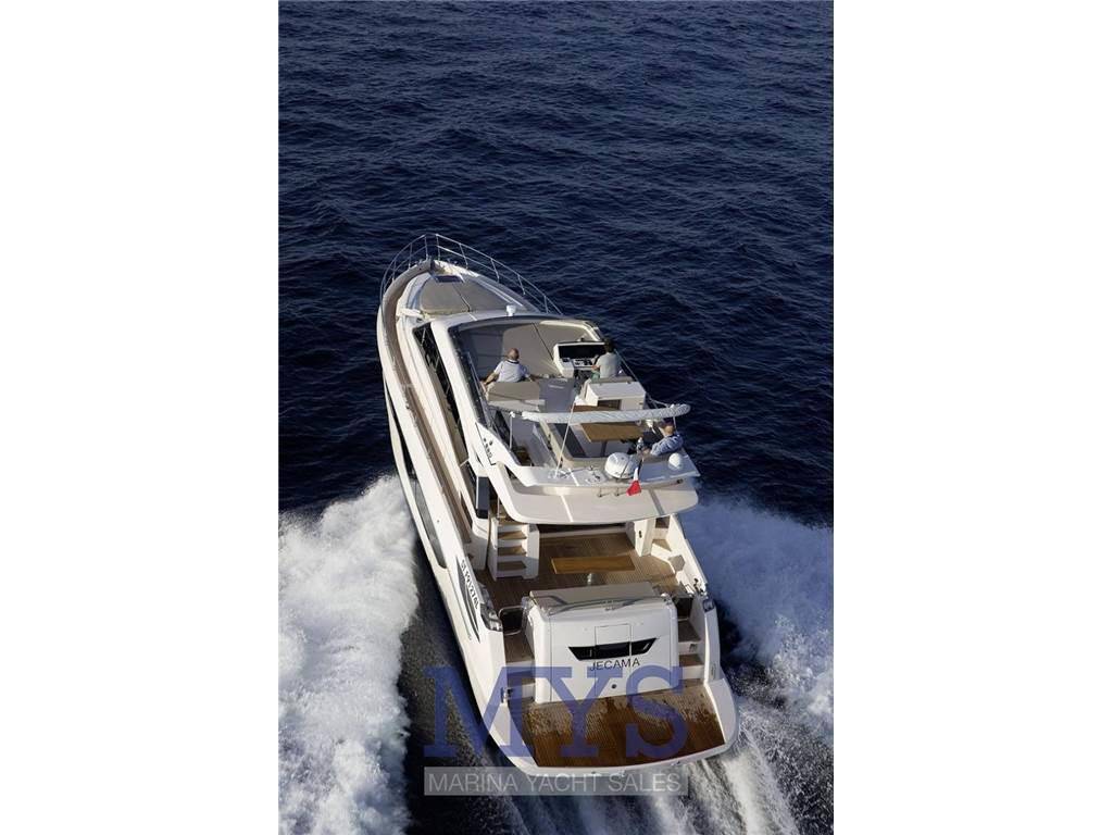 Cayman yachts F520 new