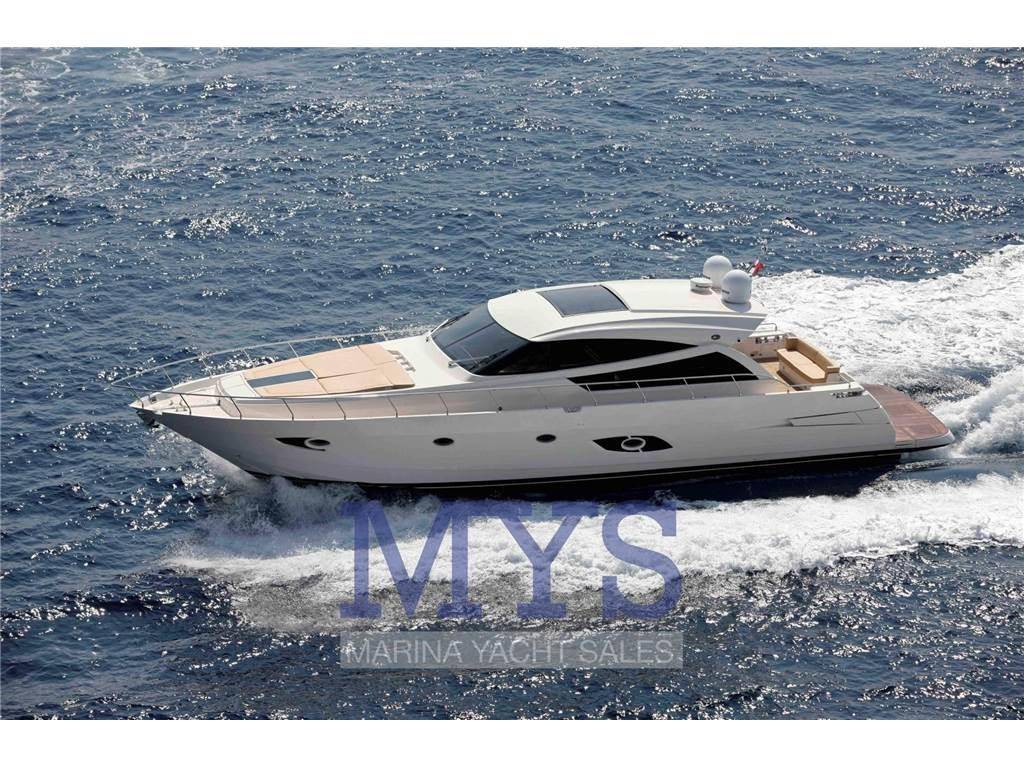 Cayman yachts S640