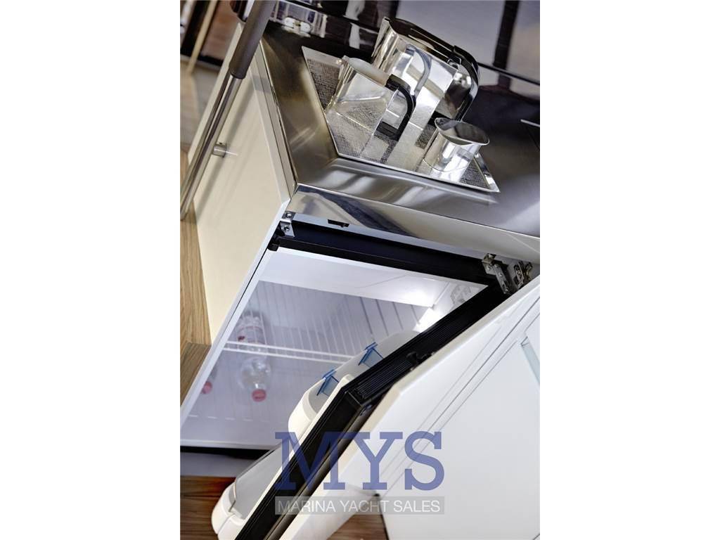 Sessa marine Fly 47