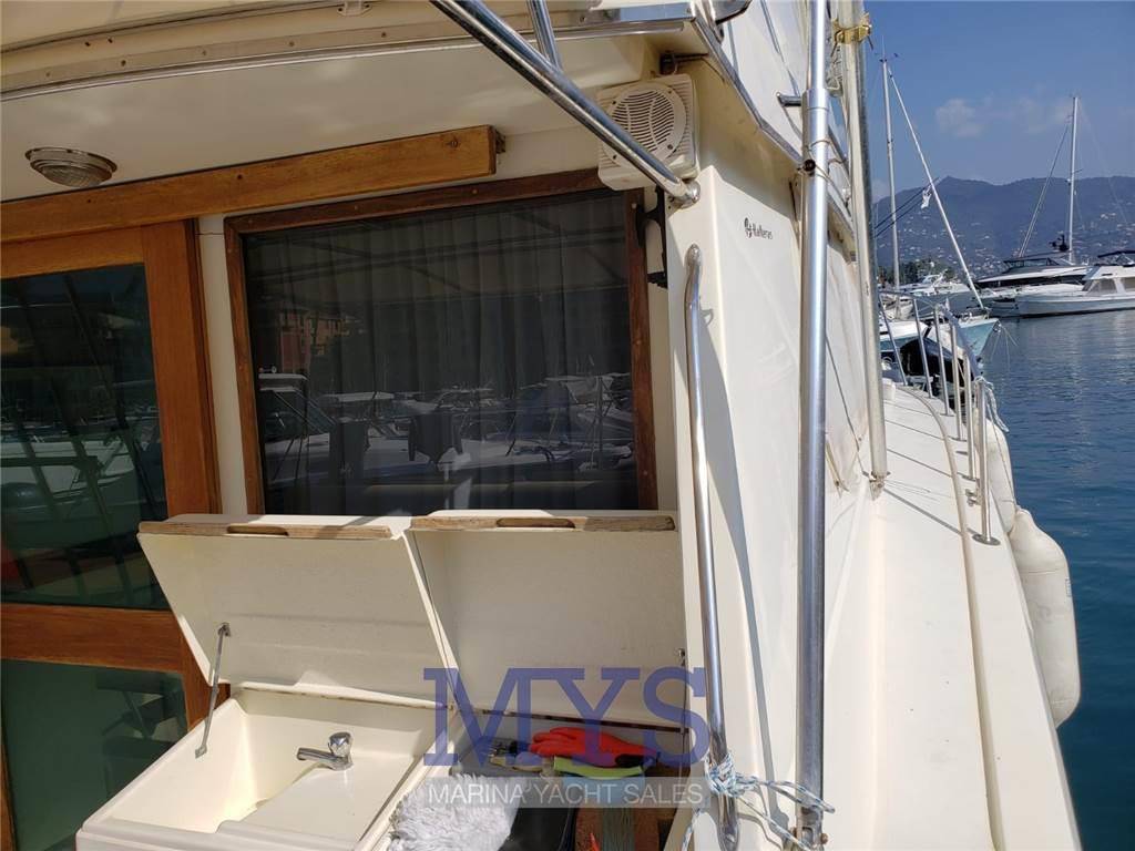 Hatteras 36 conv.