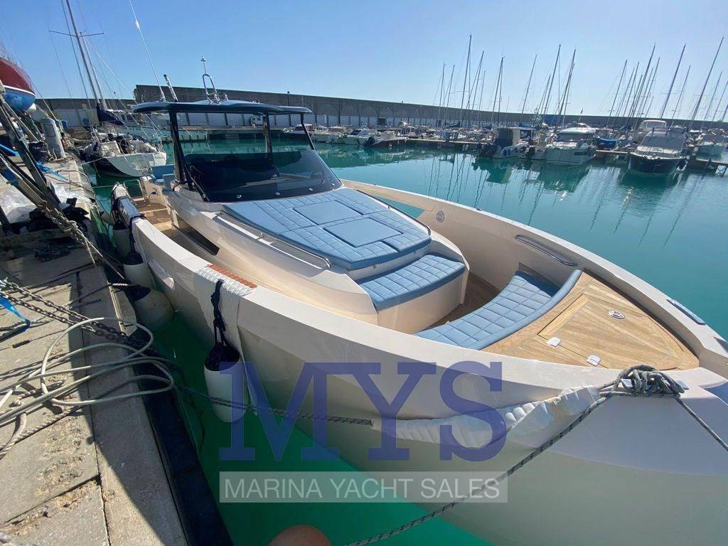 Cayman yachts 400 wa new