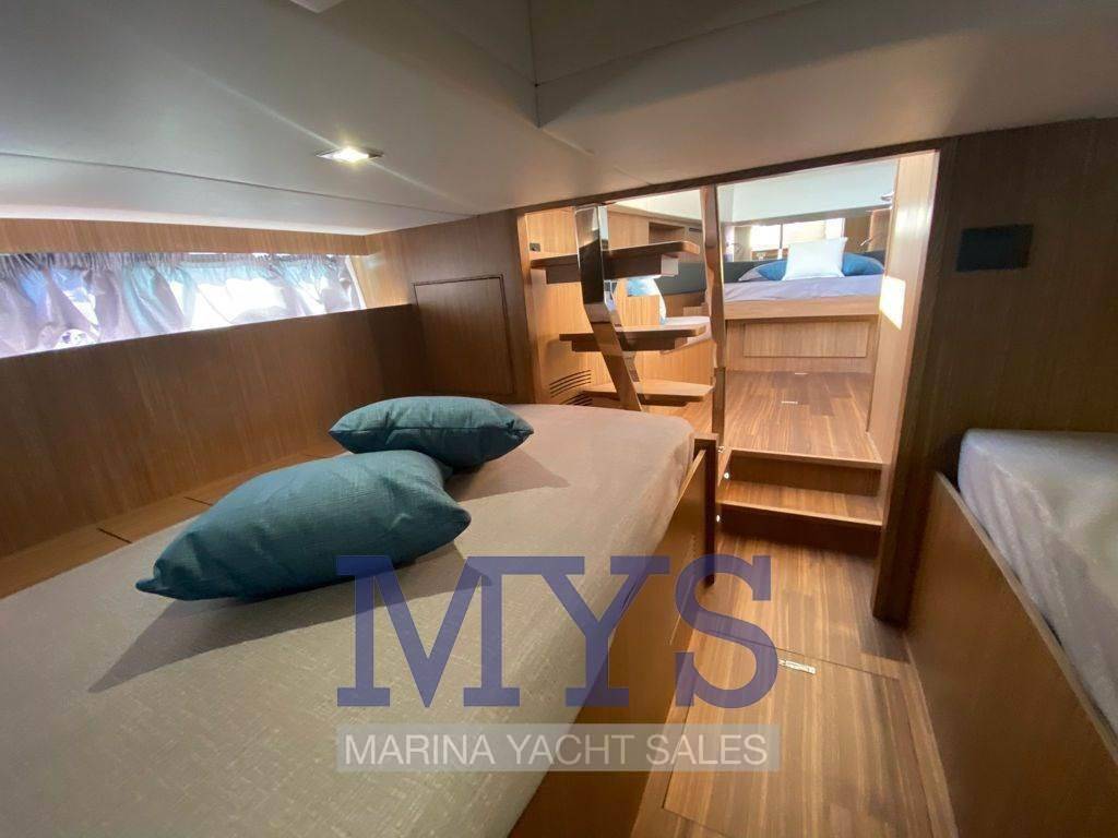Cayman yachts 400 wa new