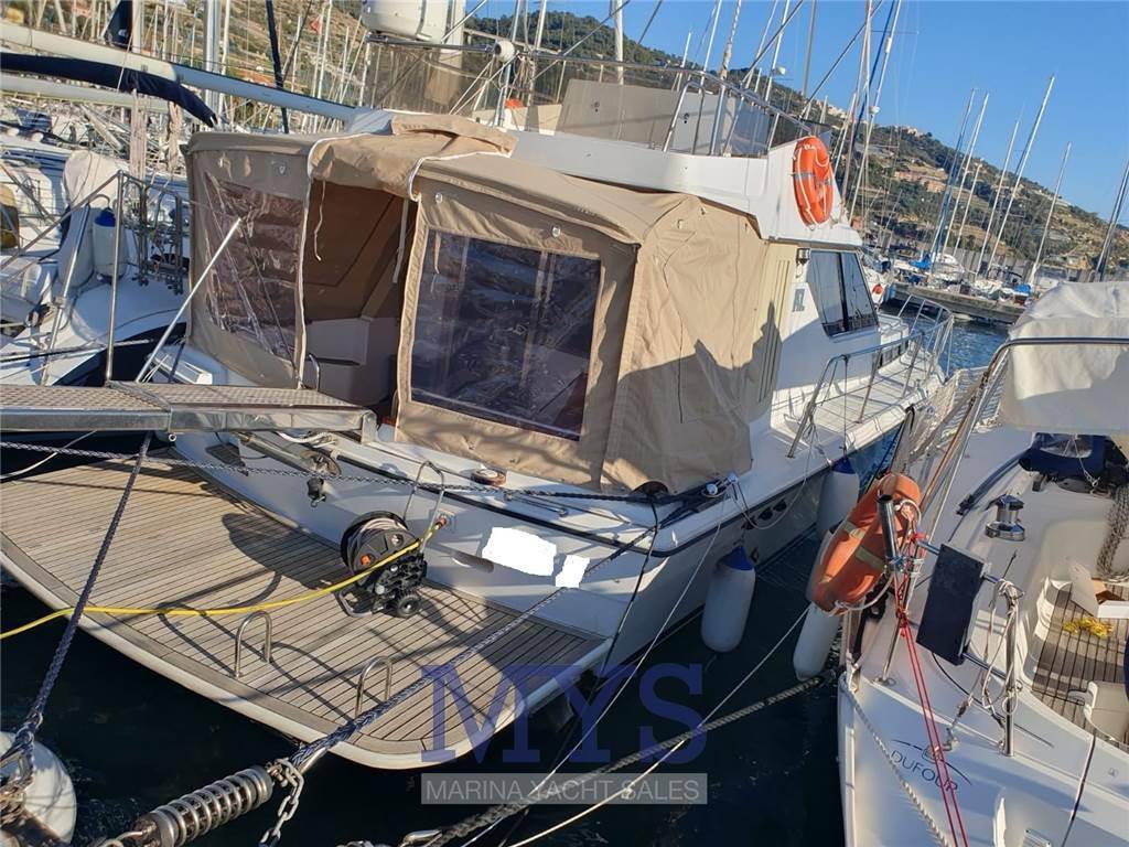 Azimut Az 43 bali