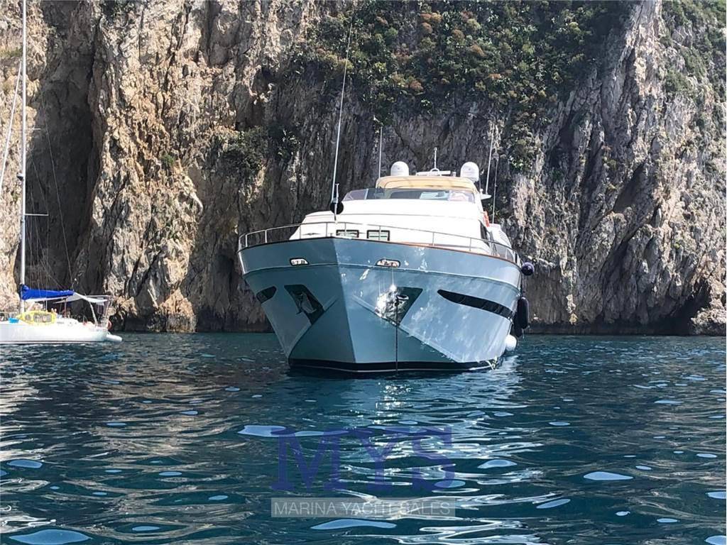 Castagnola Lady sea