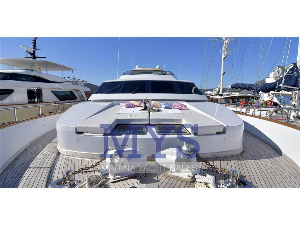 Castagnola Lady sea